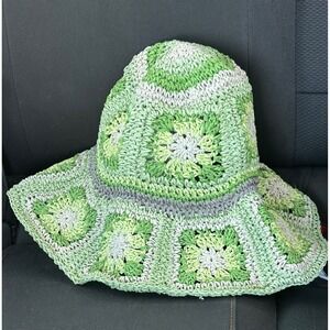 Steve Madden Crochet Square‎ Bucket Hat Green Floral Women's